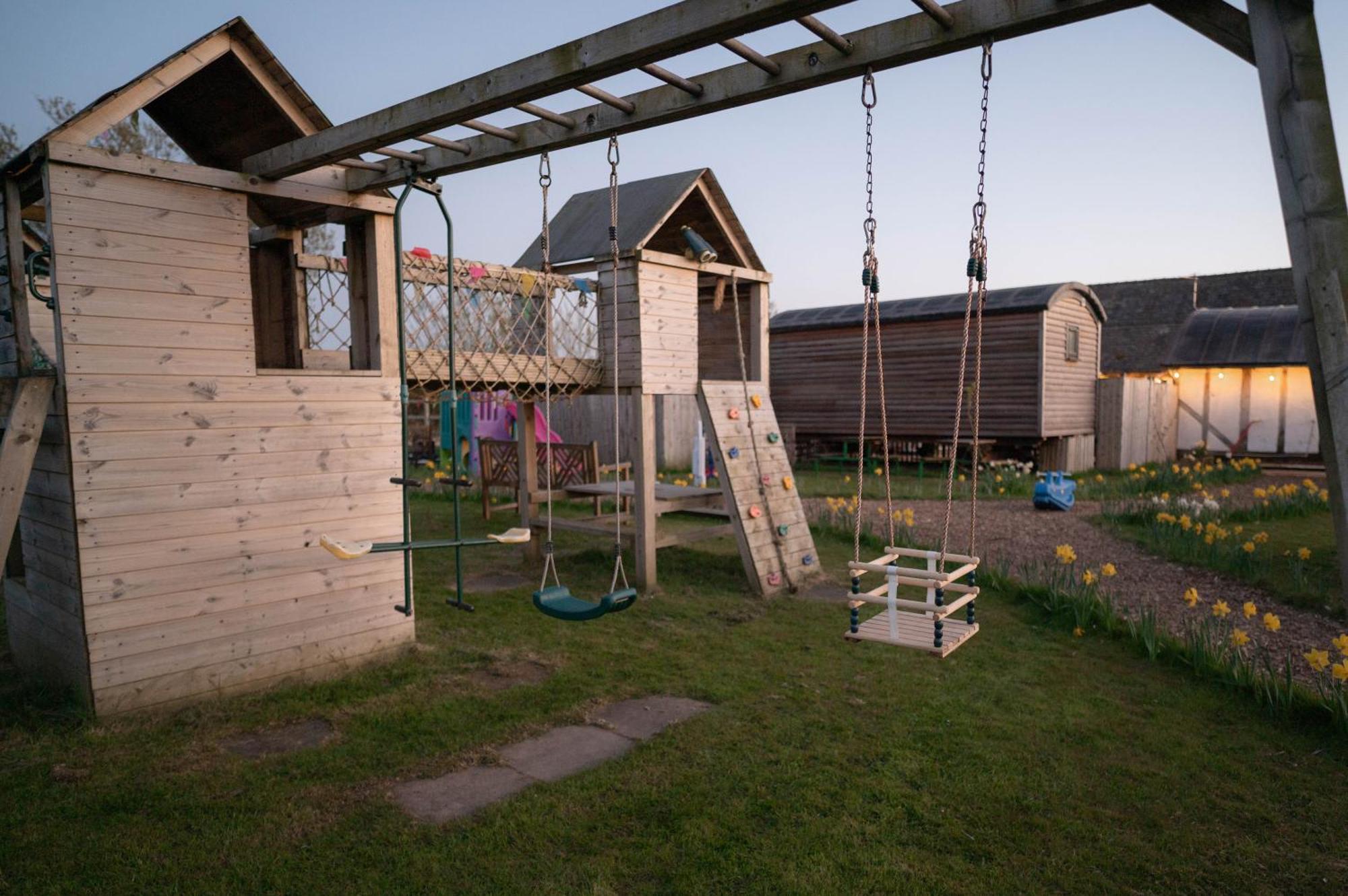 The Shippon Barn - A Delightful Haven For Families * Уиррал